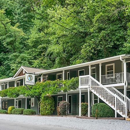 Hickory Falls Inn Chimney Rock Esterno foto