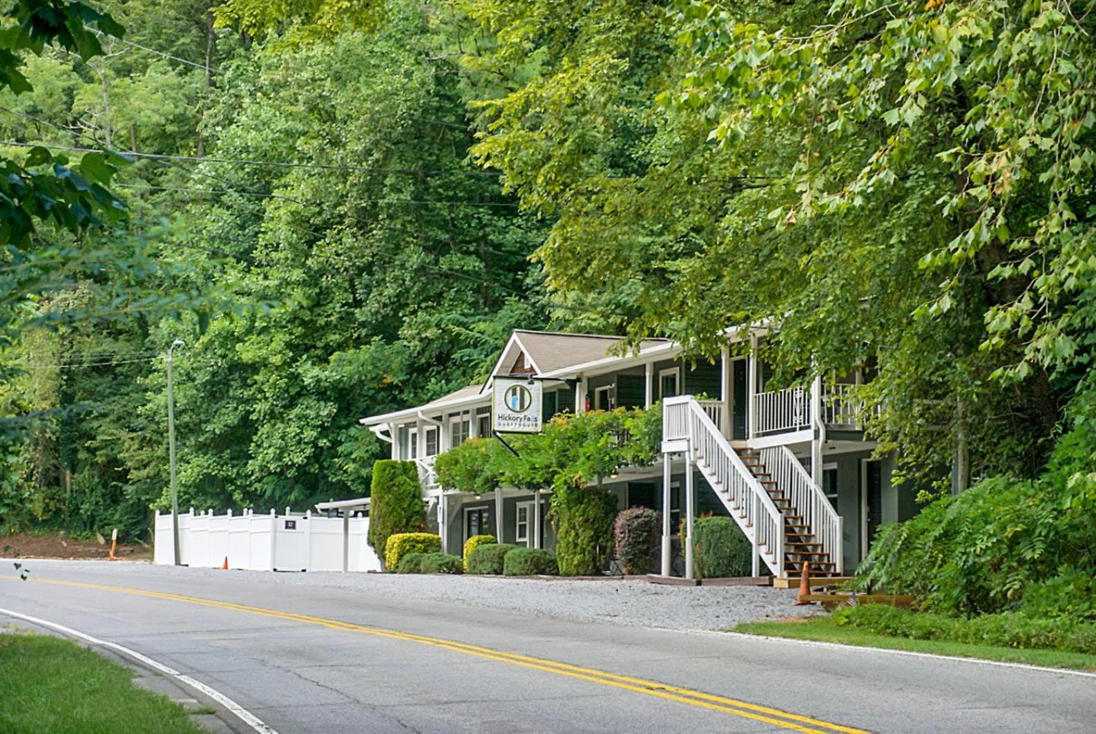 Hickory Falls Inn Chimney Rock Esterno foto